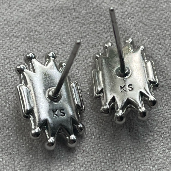 Kendra Scott Shiva stud earrings - Picture 3 of 5